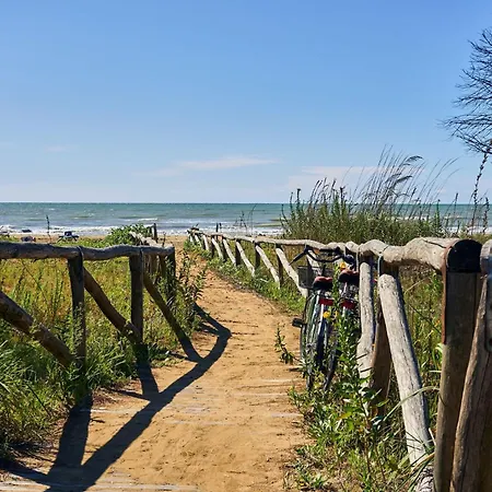Апартаменты Enjoy The Comfort Near The Beach-beahost Бибионе